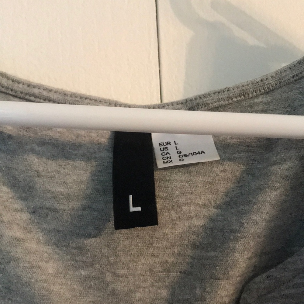 Gray cropped tie top - Picture 2 of 3